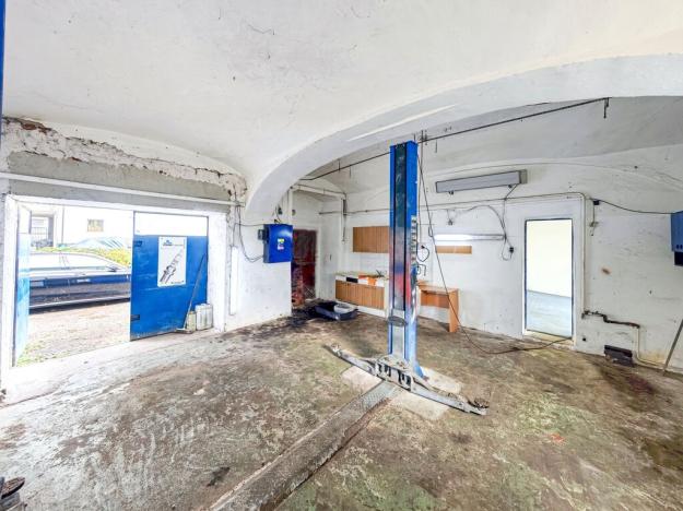 Pronájem skladu, Pardubice - Zelené Předměstí, Jana Palacha, 211 m2