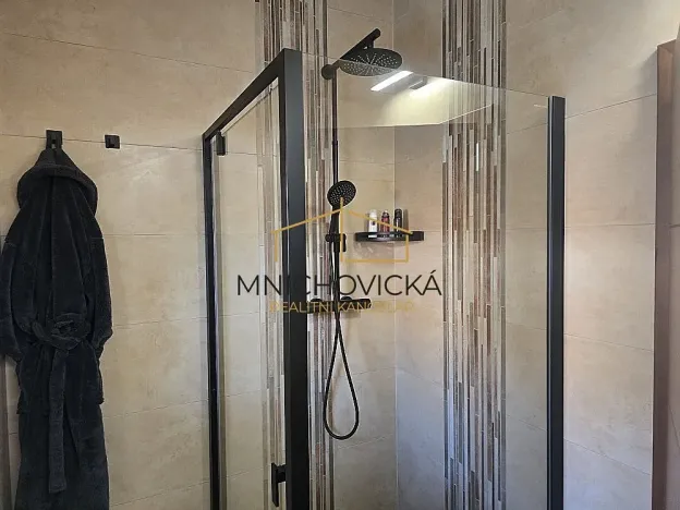 Prodej rodinného domu, Mnichovice, 186 m2