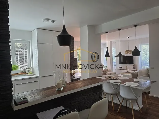 Prodej rodinného domu, Mnichovice, 186 m2