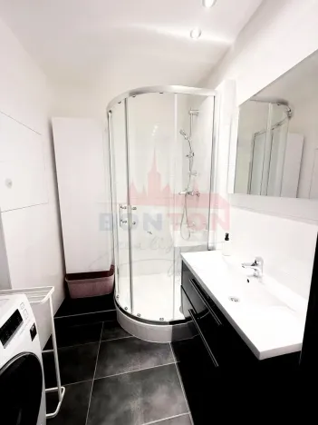 Prodej bytu 3+1, Praha - Podolí, Kaplická, 62 m2