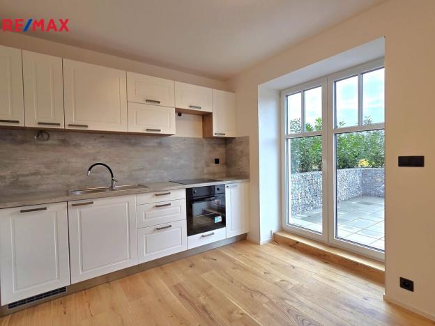 Pronájem bytu 2+kk, Všenory, Ke Hřbitovu, 102 m2