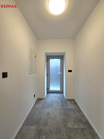 Pronájem bytu 2+kk, Všenory, Ke Hřbitovu, 48 m2