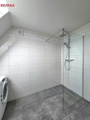 Pronájem bytu 2+kk, Všenory, Ke Hřbitovu, 84 m2