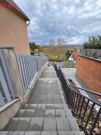 Pronájem bytu 2+kk, Všenory, Ke Hřbitovu, 84 m2