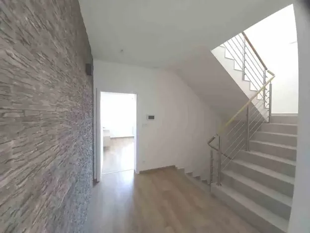 Prodej bytu 4+kk, Přísnotice, Výhon, 151 m2