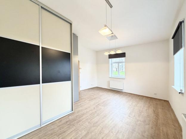 Pronájem bytu 1+1, Liberec - Liberec XXX-Vratislavice nad Nisou, Dlážděná, 40 m2