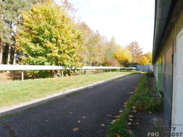 Prodej garáže, Hradec Králové, Mrštíkova, 19 m2