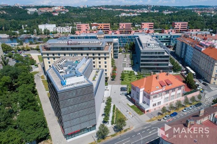 Pronájem kanceláře, Praha - Holešovice, Jankovcova, 603 m2