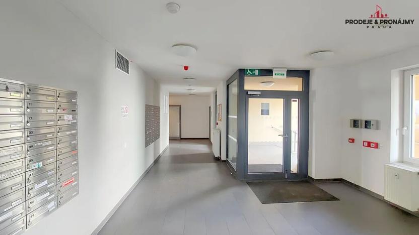 Prodej bytu 2+kk, Praha - Stodůlky, Nárožní, 57 m2