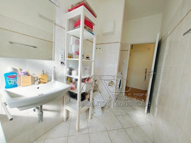 Prodej bytu 2+kk, Praha - Vršovice, Kišiněvská, 48 m2