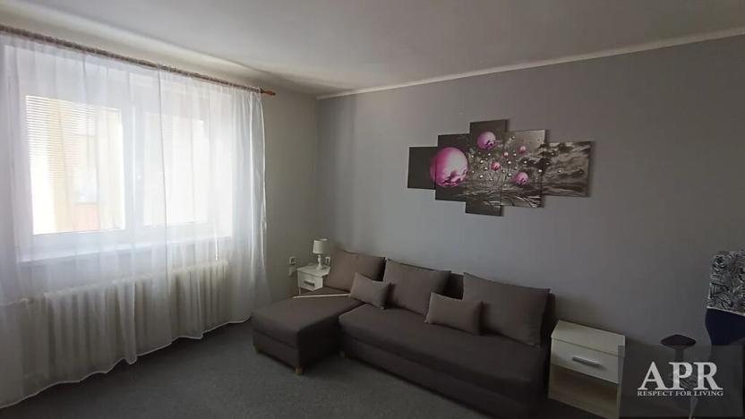 Pronájem bytu 1+1, Uherský Brod, Na Dlouhých, 28 m2