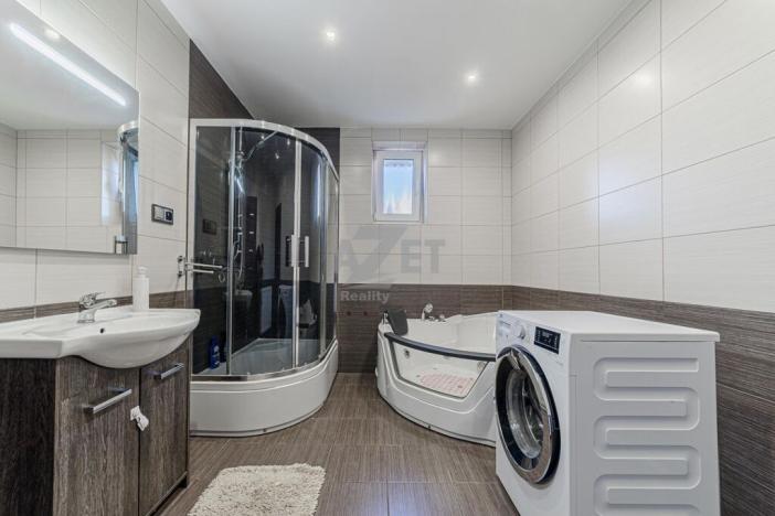 Prodej rodinného domu, Bítov, 200 m2