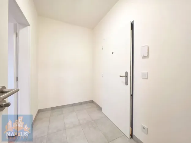 Pronájem bytu 1+kk, Praha - Hlubočepy, Werichova, 31 m2