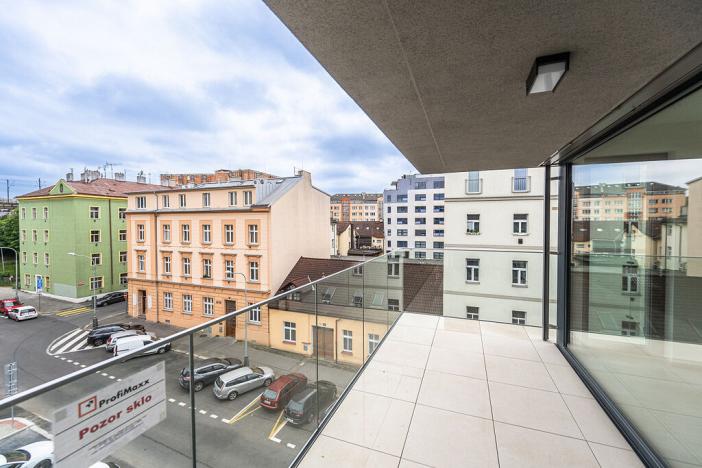 Pronájem bytu 3+kk, Praha - Libeň, Kotlaska, 84 m2