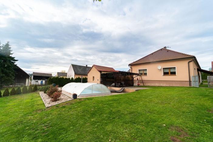 Prodej rodinného domu, Tachov - Oldřichov, 220 m2