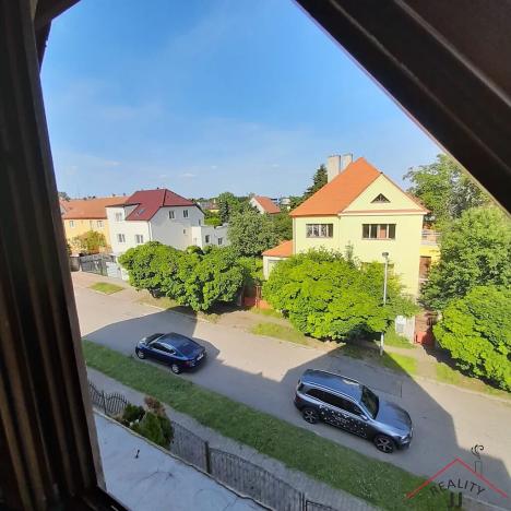 Prodej rodinného domu, Praha - Kyje, Branská, 402 m2