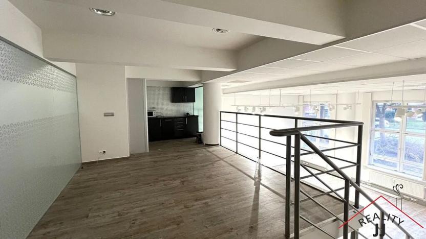 Pronájem kanceláře, Praha - Veleslavín, Na okraji, 215 m2