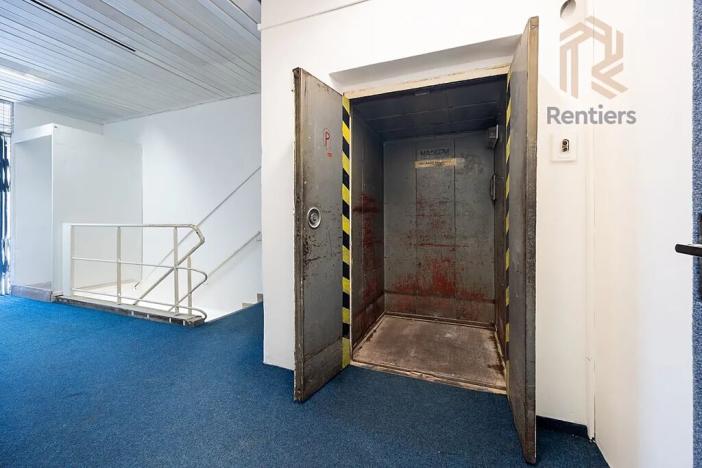 Prodej obchodního prostoru, Praha - Braník, Zelený pruh, 143 m2