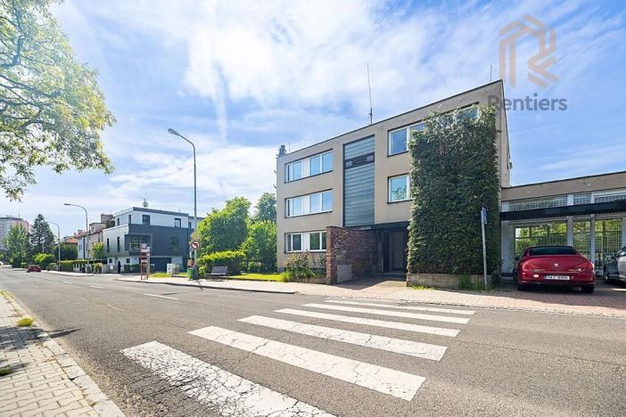 Prodej obchodního prostoru, Praha - Braník, Zelený pruh, 143 m2