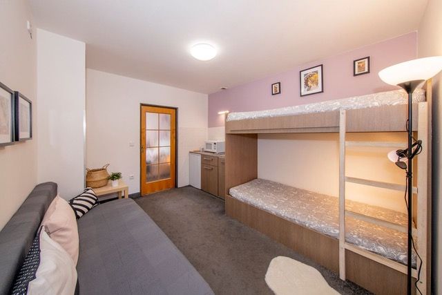 Pronájem bytu 2+kk, Praha - Smíchov, U Santošky, 50 m2