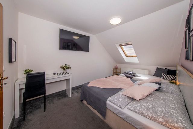 Pronájem bytu 2+kk, Praha - Smíchov, U Santošky, 50 m2