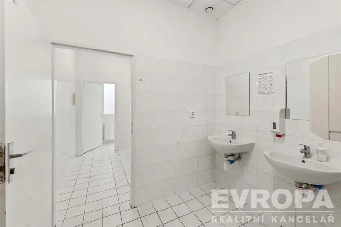 Pronájem kanceláře, Praha - Strašnice, V olšinách, 17 m2