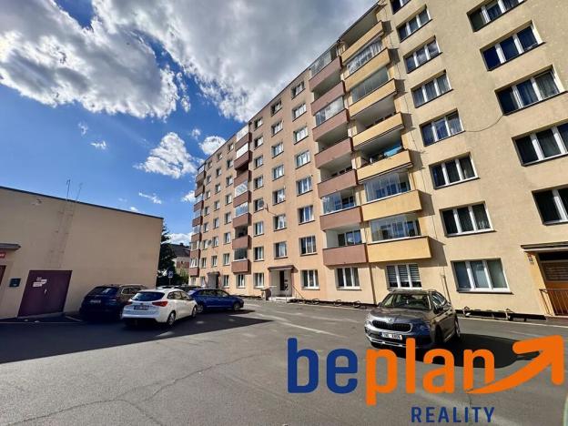 Prodej bytu 3+1, Karlovy Vary, Družstevní, 79 m2