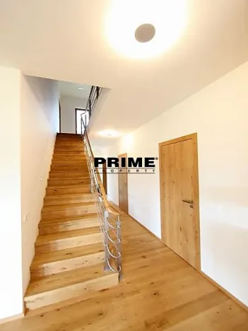 Pronájem rodinného domu, Praha - Řepy, U Lesoparku, 408 m2