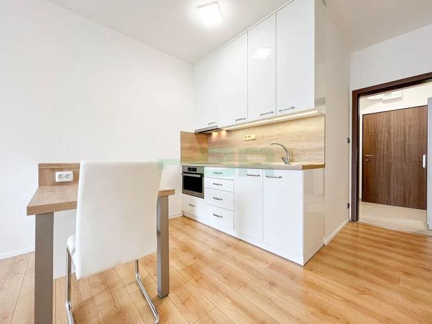 Pronájem bytu 1+kk, Praha - Střížkov, Zakšínská, 30 m2