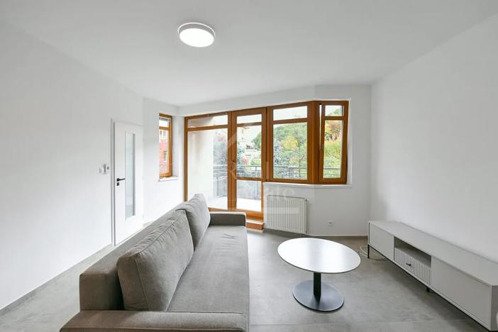 Pronájem bytu 2+kk, Praha - Košíře, Naskové, 60 m2