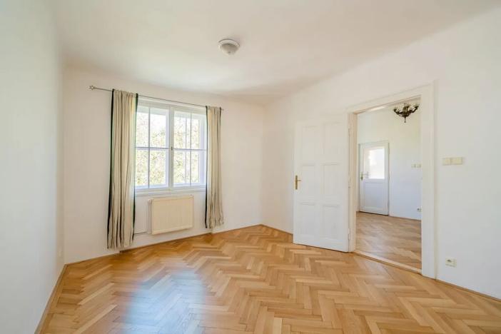 Pronájem vily, Praha - Střešovice, Cukrovarnická, 227 m2