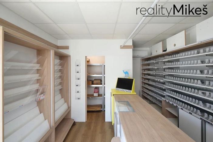 Prodej obchodního prostoru, Liberec, 1. máje, 18 m2