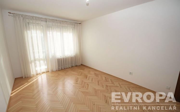 Prodej bytu 2+1, Praha - Hloubětín, Zelenečská, 52 m2