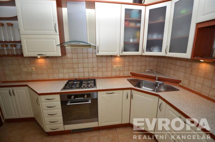 Prodej bytu 2+1, Praha - Hloubětín, Zelenečská, 52 m2