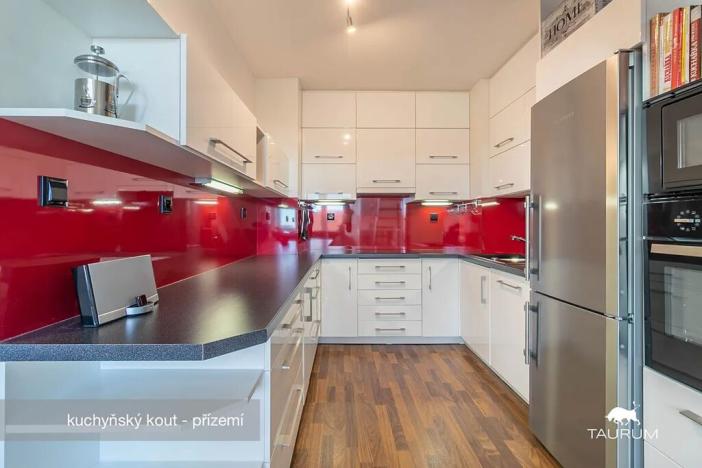 Prodej bytu 3+kk, Jinočany, Mirešická, 68 m2