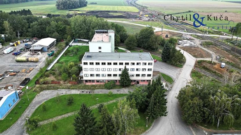 Prodej komerční nemovitosti, Kojetín, 1600 m2
