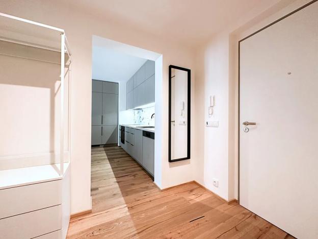 Pronájem bytu 3+kk, Praha - Karlín, Karlínské náměstí, 70 m2