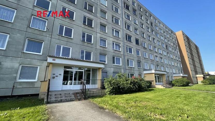 Pronájem bytu 1+kk, Kladno, Vít. Nezvala, 33 m2