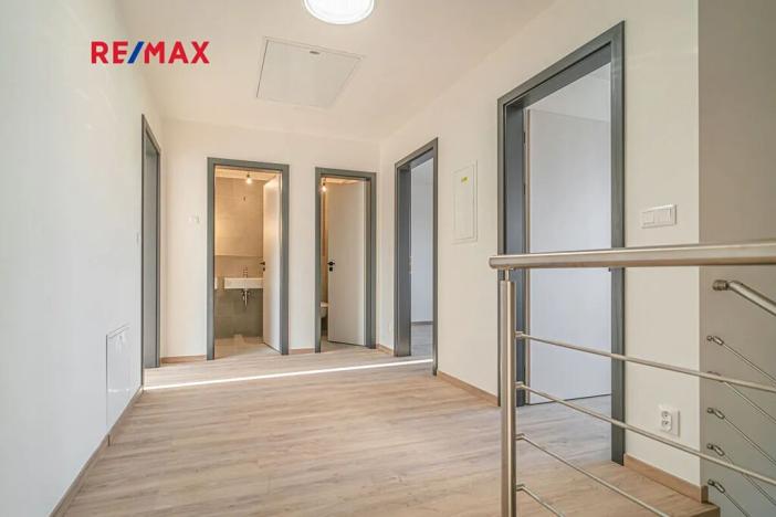 Prodej rodinného domu, Buštěhrad, Za Humny, 165 m2