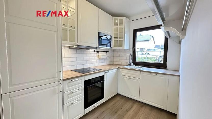 Pronájem rodinného domu, Králův Dvůr, Větrná, 80 m2