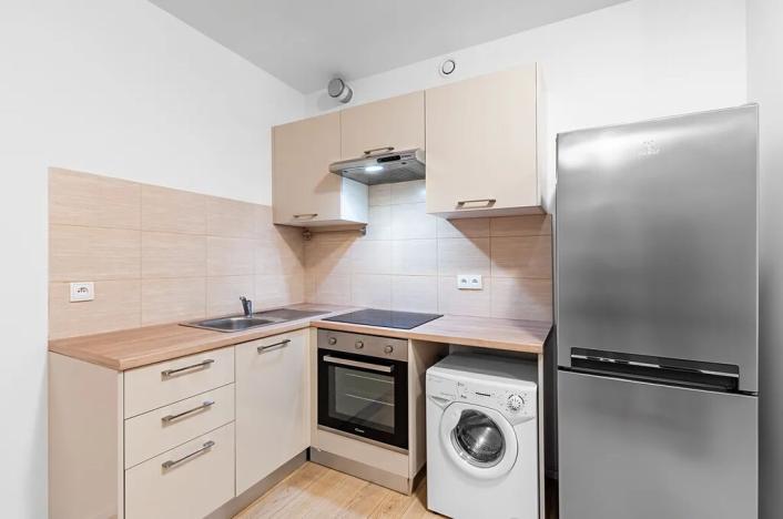 Pronájem bytu 1+kk, Praha - Vršovice, Archangelská, 40 m2