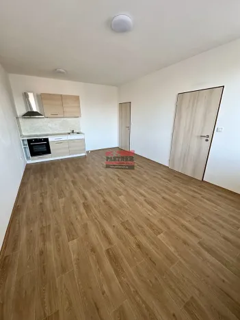 Pronájem bytu 2+kk, Tábor, Čsl. armády, 32 m2