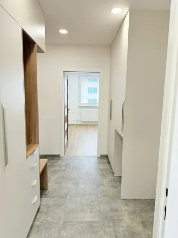 Pronájem bytu 2+kk, Liberec, Vackova, 42 m2