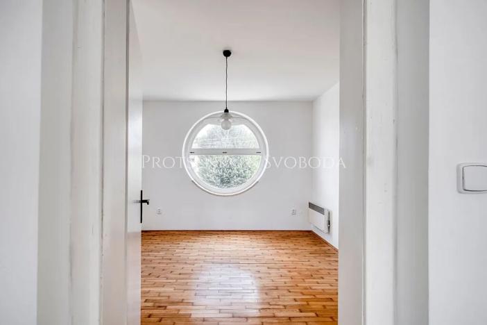 Prodej kanceláře, Křižanov, Benešovo náměstí, 530 m2