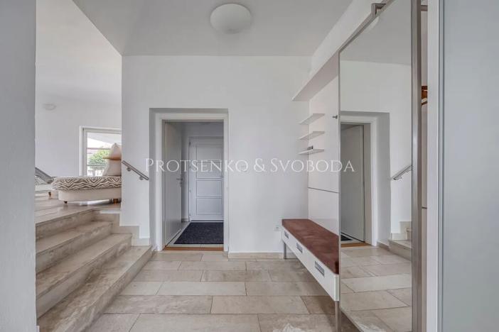 Prodej ubytování, Křižanov, Benešovo náměstí, 530 m2