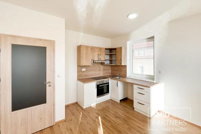 Prodej bytu 2+kk, Velim, Palackého, 47 m2