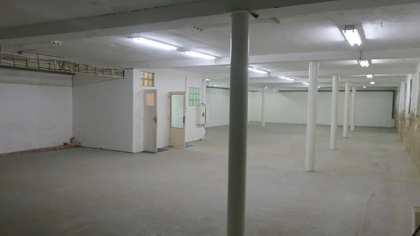 Prodej výrobních prostor, Luhačovice, 1700 m2