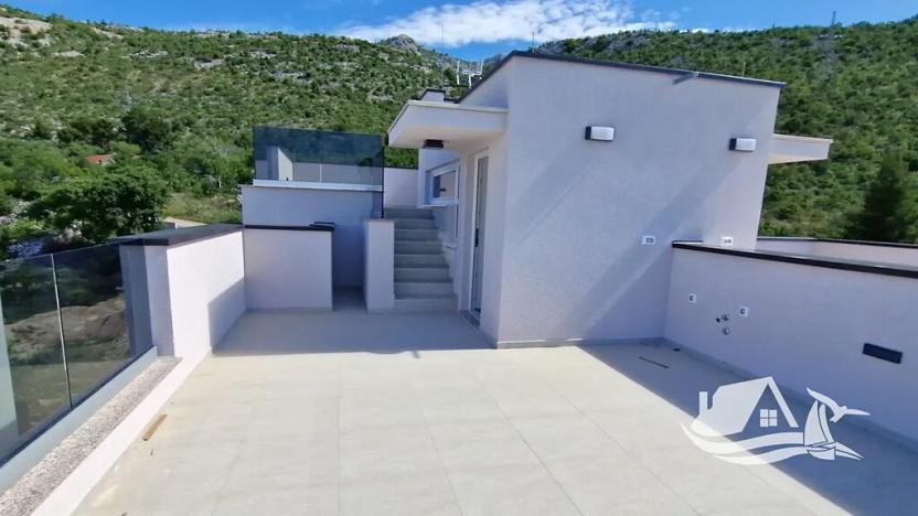 Prodej bytu 2+kk, Stari Grad, Chorvatsko, 57 m2