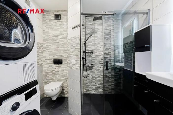 Prodej bytu 1+1, Chodová Planá, 35 m2