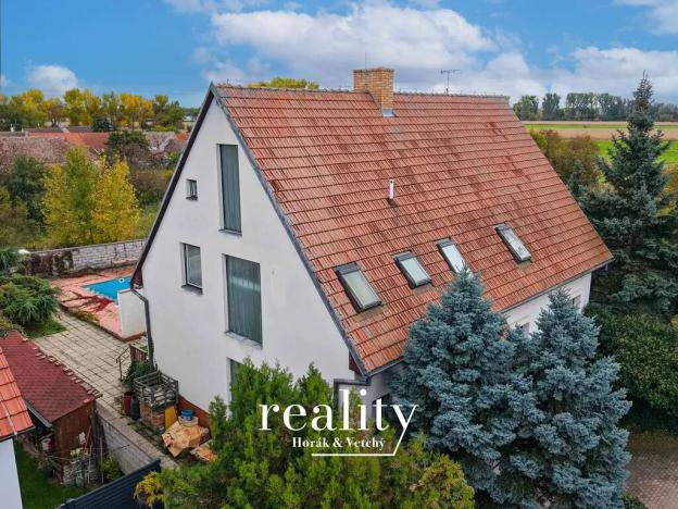 Prodej rodinného domu, Hodonice, U Pošty, 480 m2